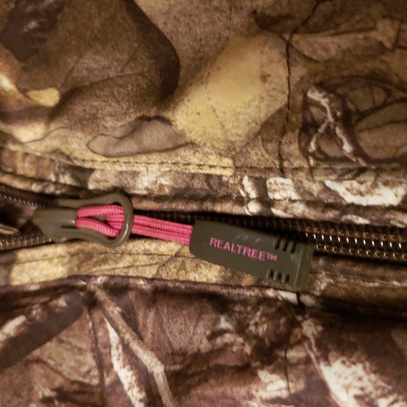 Realtree coat - Picture 6 of 7